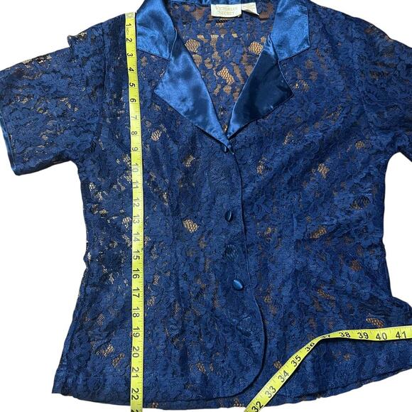 Vintage Gold Label Victoria's Secret Lace Top Size Medium - Picture 5 of 5